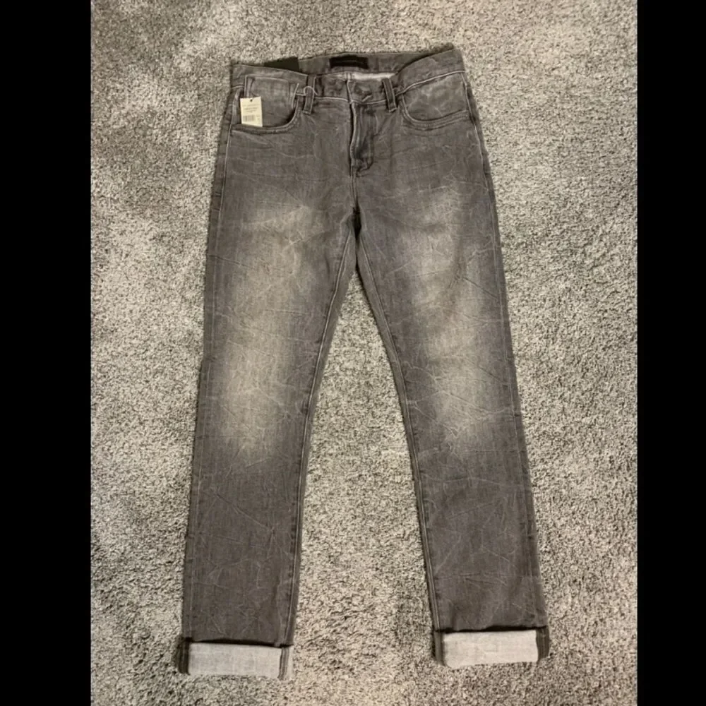 NWT John Varvatos Bowery slim strait jeans. 29 - Picture 3 of 7